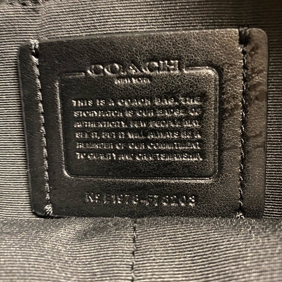 Coach VANDAL GUMMY City Zip Tote Bag Bear F78203 - Picture 5 of 5